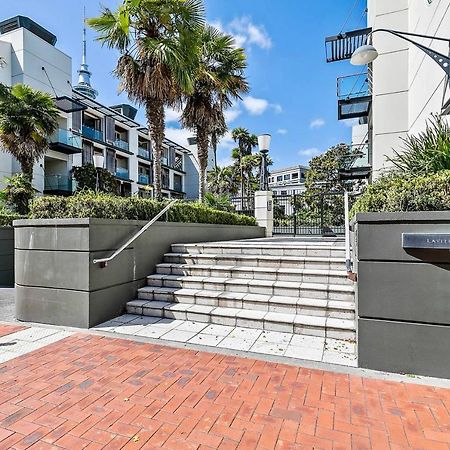 Enormous One Bedroom Beauty In Cbd! Free Parking オークランド エクステリア 写真