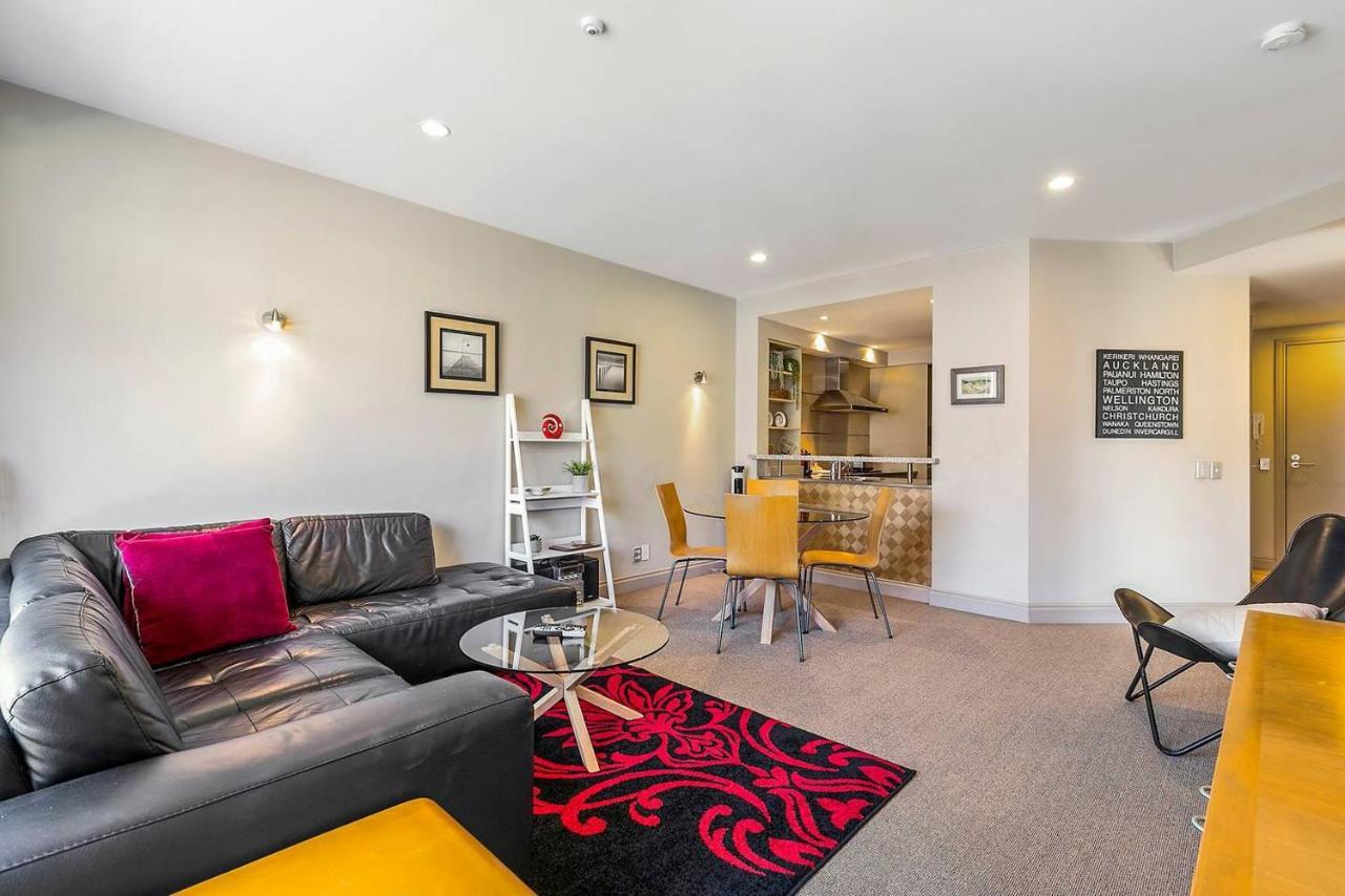 Enormous One Bedroom Beauty In Cbd! Free Parking オークランド エクステリア 写真