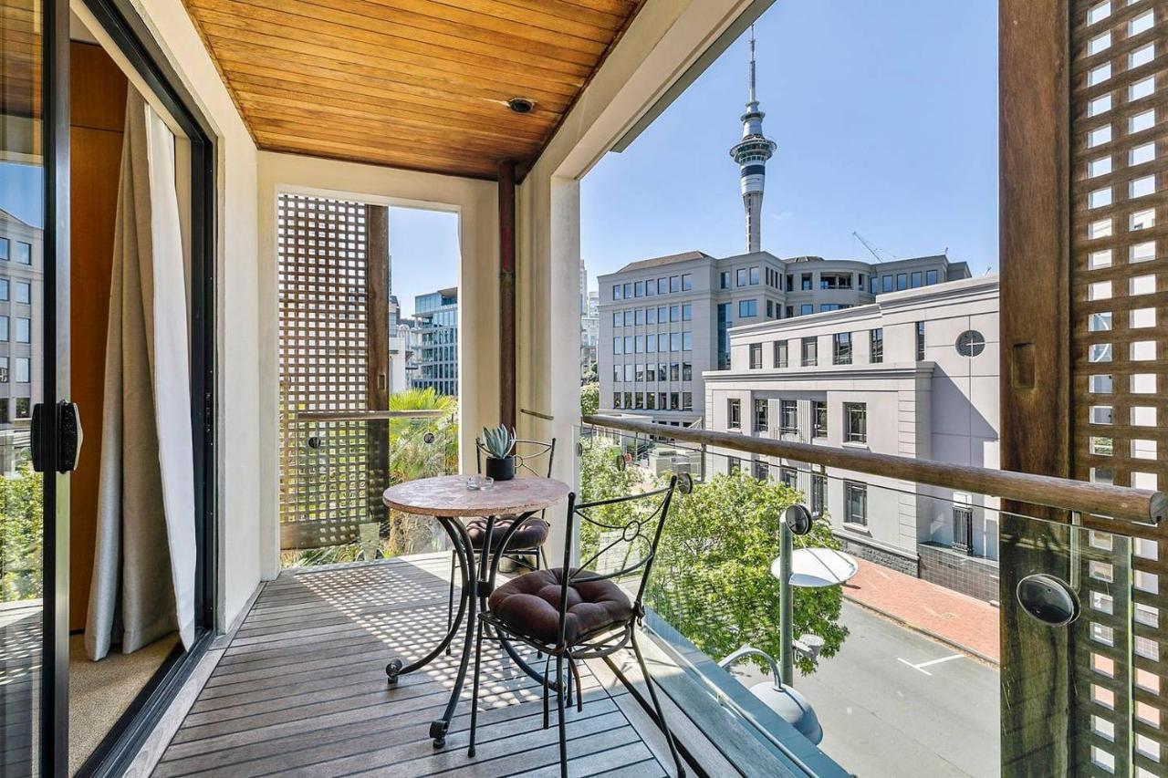 Enormous One Bedroom Beauty In Cbd! Free Parking オークランド エクステリア 写真