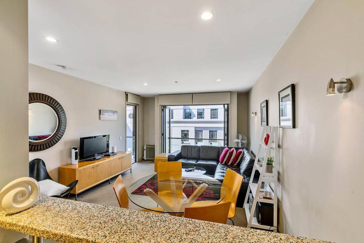Enormous One Bedroom Beauty In Cbd! Free Parking オークランド エクステリア 写真